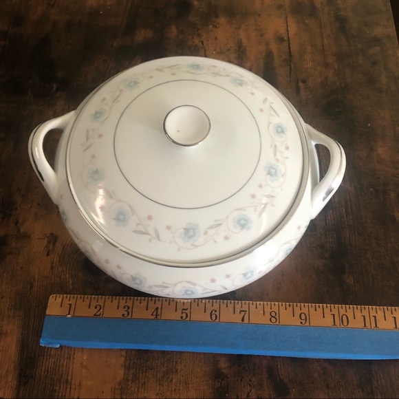 Vintage Japan English Garden 1221 Fine China Round Serving Dish with Lid - Picture 10 of 11